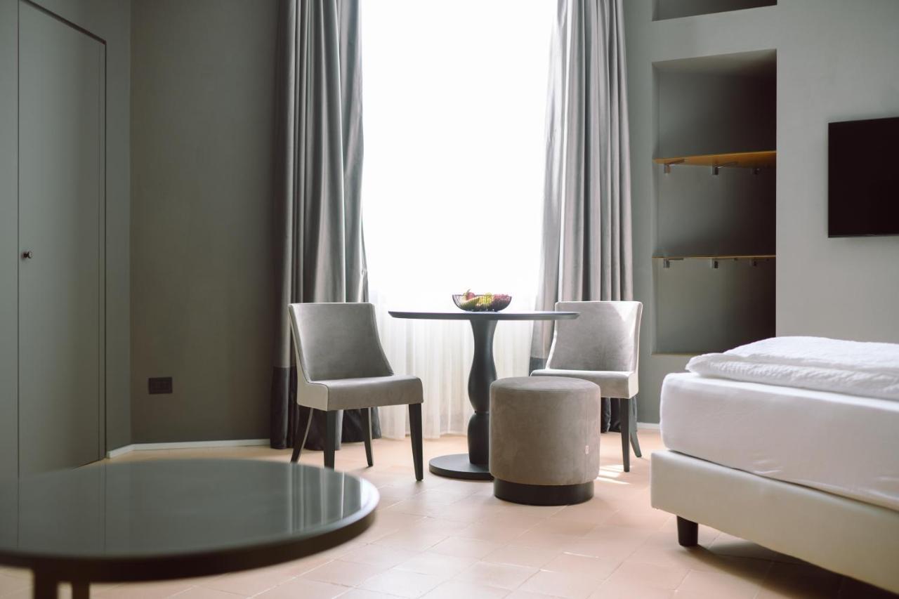 Palazzo Froussard B&B And Living Lucca Exterior photo