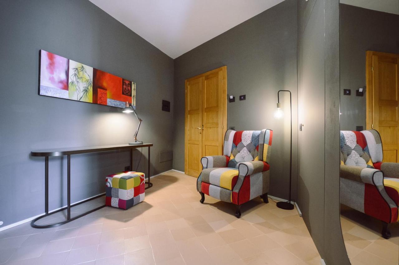 Palazzo Froussard B&B And Living Lucca Exterior photo